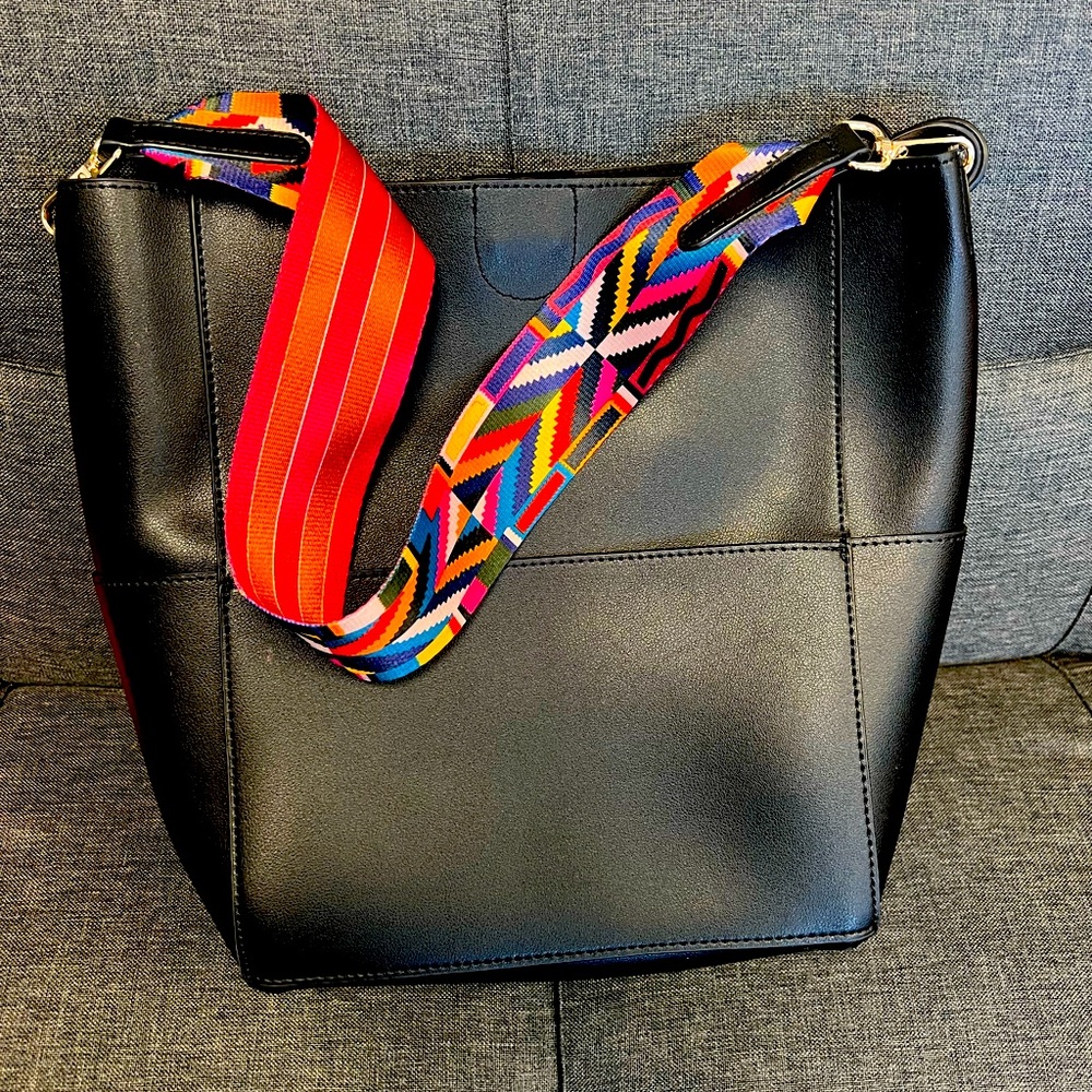 Demi Bucket purse